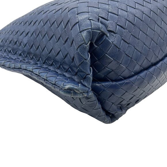 Bottega Veneta Blue Intrecciato Leather Shoulder Bag - Picture 4 of 9